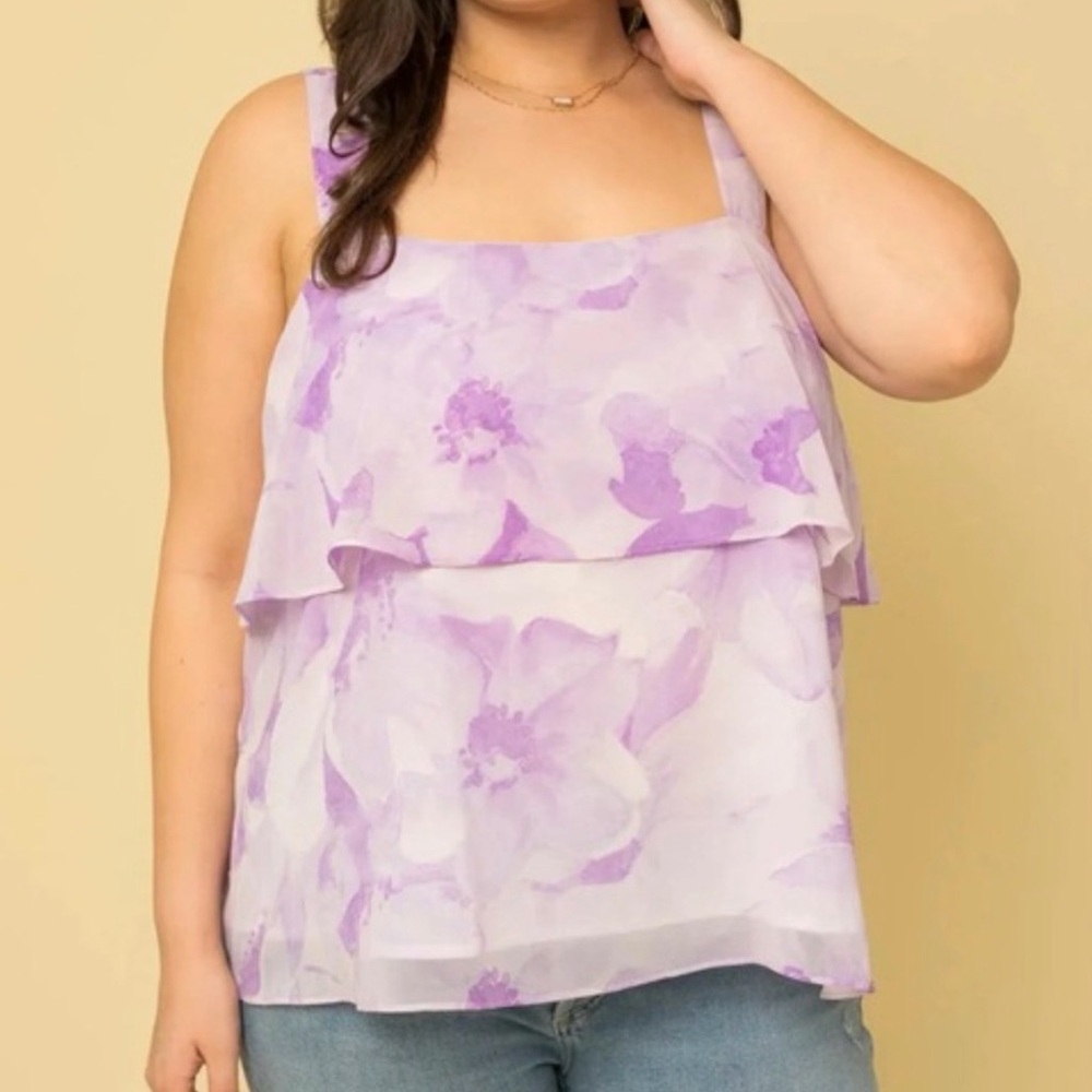 Gilli lavender sleeveless tiered chiffon top Pretty floral design size 1X